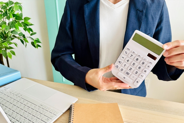 失業手当と貯金のイメージ